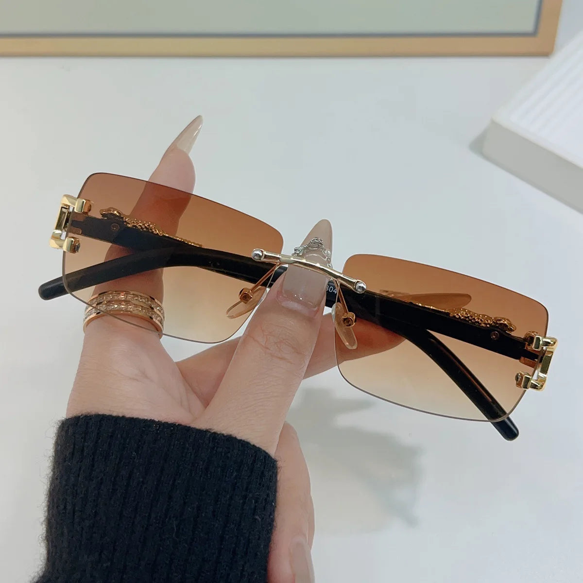 Frameless Rectangular Sunglasses – Unisex Vintage Style Shades
