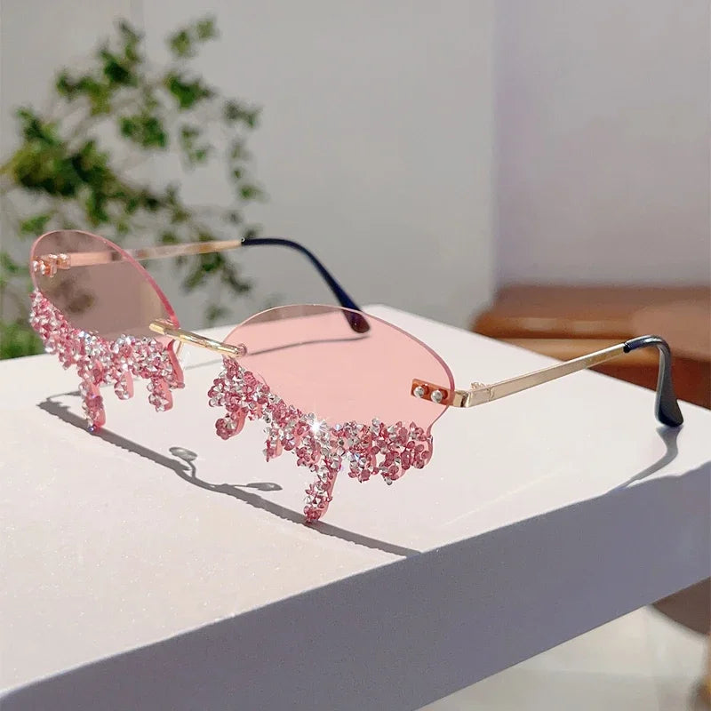 KAMMPT Tear-Shaped Rhinestone Sunglasses – Rimless Trendy Shades for Women