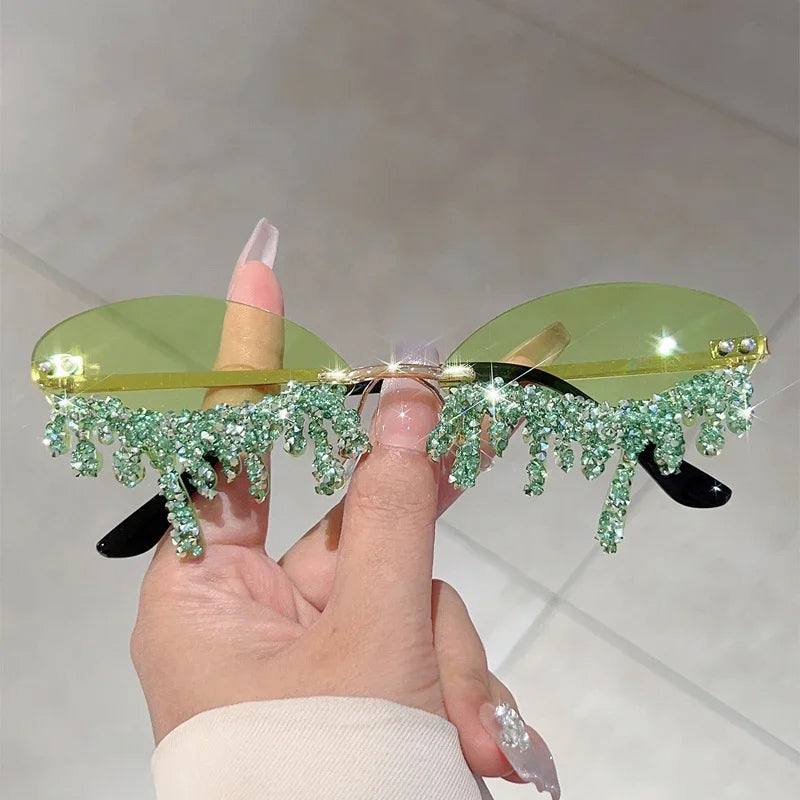 KAMMPT Tear-Shaped Rhinestone Sunglasses – Rimless Trendy Shades for Women